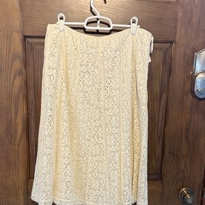 This ivory skirt pretty and very feminine.